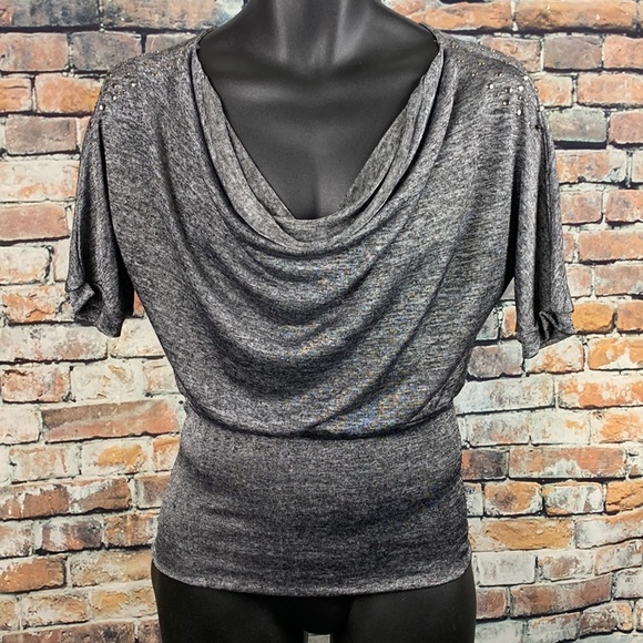 HeartSoul Tops - Heart Soul grey blouse Size Medium